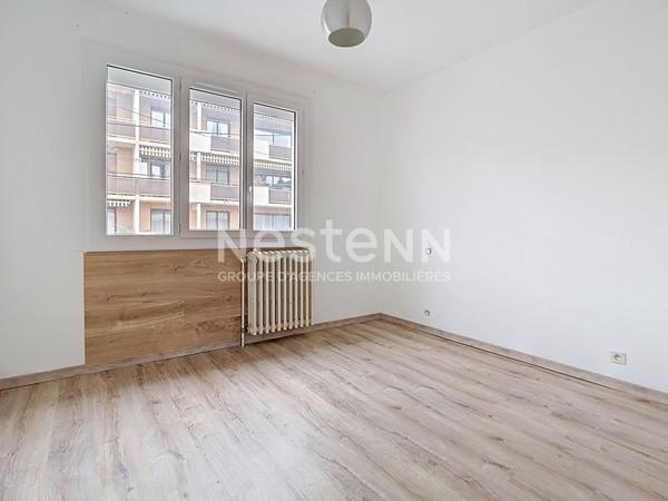 Maison à vendre à Brive - Quartier des Rosiers - 3 chambres - garage - cuisine d'été