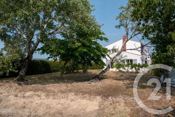 Maison à vendre  6 pièces - 131 m2 BREM SUR MER - 85