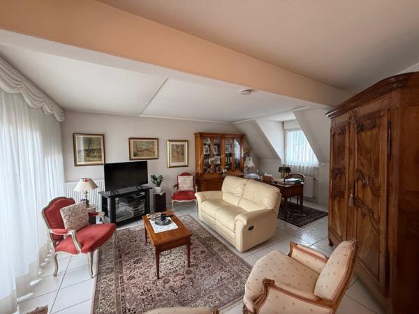 Centre ville Colmar Beau T4 dernier étage avec ascenseur à voir