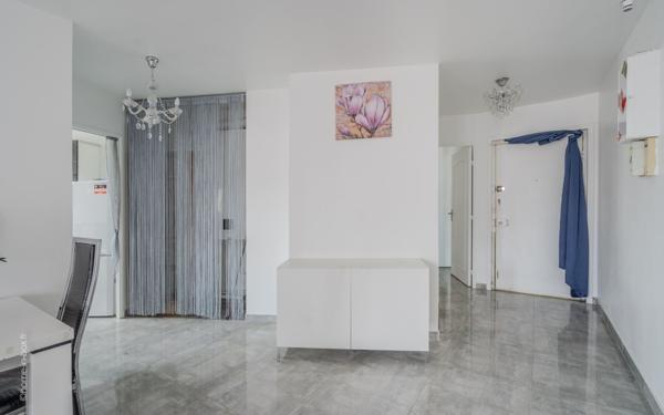 Appartement à vendre    4 pièces • 76,03 m2 Noisy-le-Grand