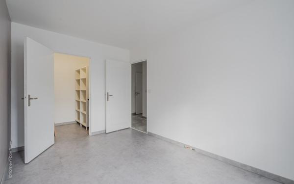 Appartement à vendre    4 pièces • 76,03 m2 Noisy-le-Grand