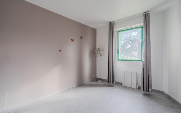 Appartement à vendre    4 pièces • 76,03 m2 Noisy-le-Grand