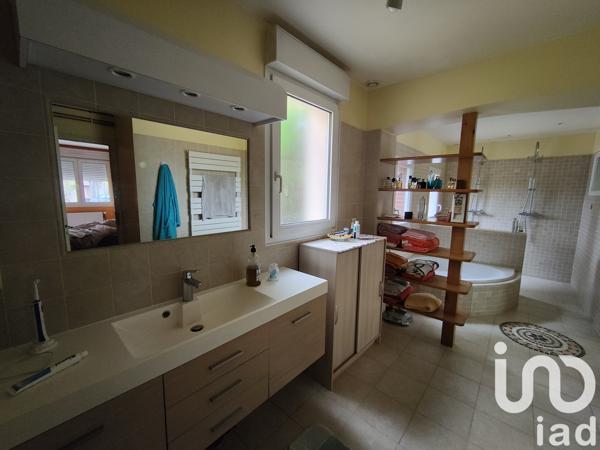 Maison à vendre 6 pièces 209 m² Nogent-sur-Vernisson