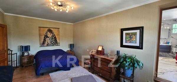 Grande demeure de caractère - très belle vue - piscine