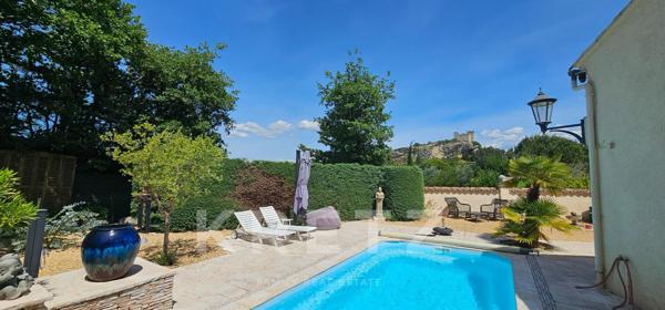Grande demeure de caractère - très belle vue - piscine