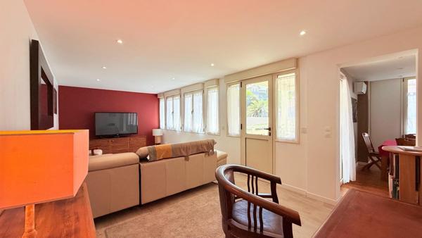 Appartement lumineux avec terrasse et parking