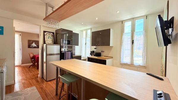 Appartement lumineux avec terrasse et parking