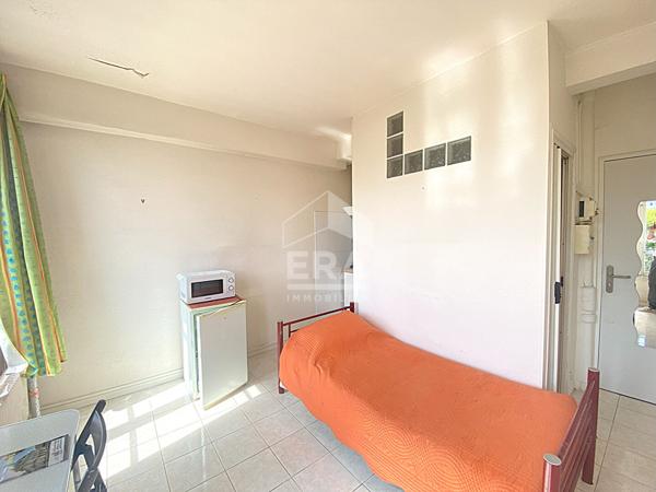 Studio -Levallois - Vue exceptionnelle !!! Parc de la Planchette