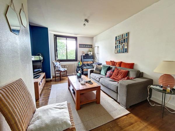 Appartement 3 pièces Poitiers secteur Blossac avec garage et balcon