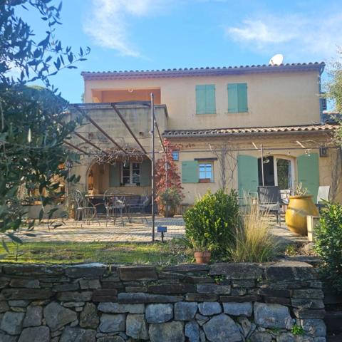 Demeure de charme provençale à pied  à la plage et vue mer