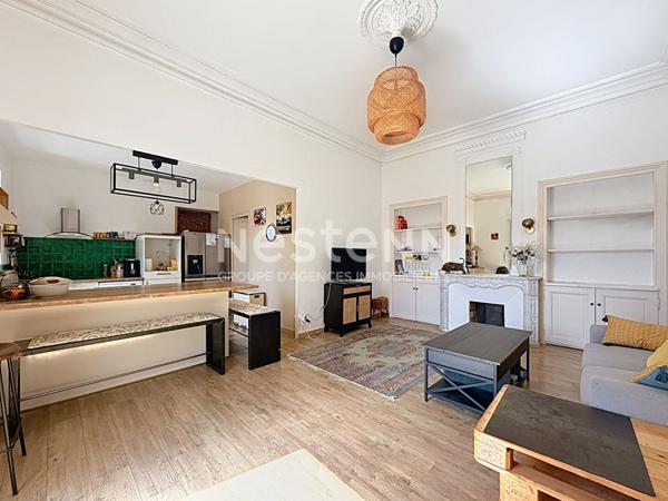 A VENDRE - BAIXAS - MAISON DE CARACTERE - COUR - TERRASSE