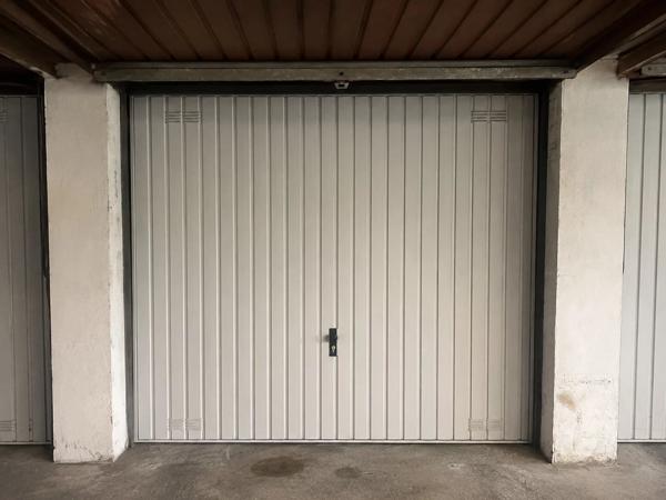 Vente                                                      Garage
                        
                                                            à Nice