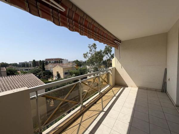 Location                                                      Appartement
                        
                                         63 m2                     à Fréjus