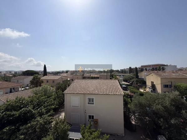 Location                                                      Appartement
                        
                                         63 m2                     à Fréjus