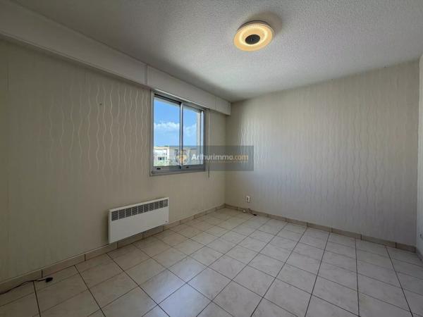 Location                                                      Appartement
                        
                                         63 m2                     à Fréjus