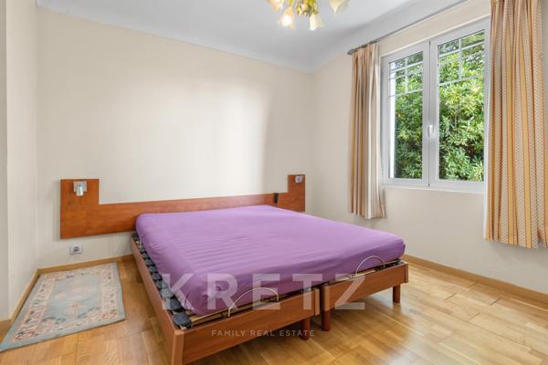 Propriété rare au calme avec piscine et grand terrain arboré