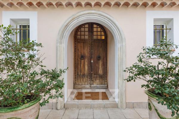 Propriété rare au calme avec piscine et grand terrain arboré