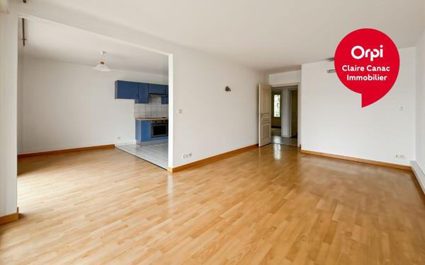 Appartement à louer    3 pièces • 72 m2 Castres