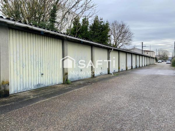 Lot de 10 box de 13m2 chacun! Idéal investisseur!