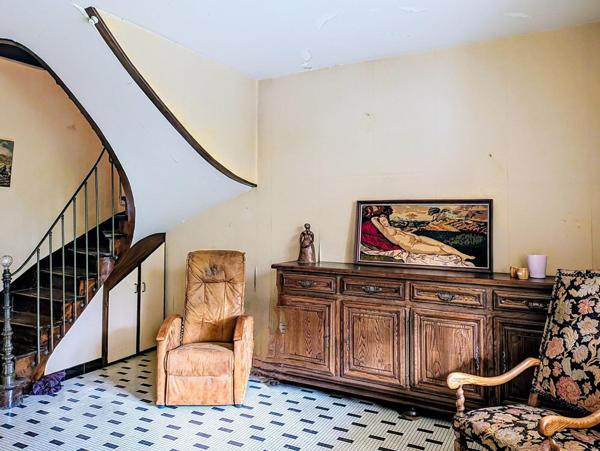 Maison de ville à rénover - Proche commerces