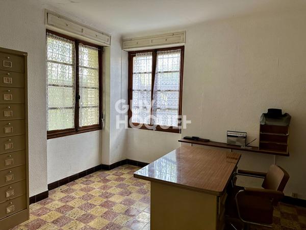 CARCASSONNE - Maison traditionnelle 4 chambres, garage, jardin