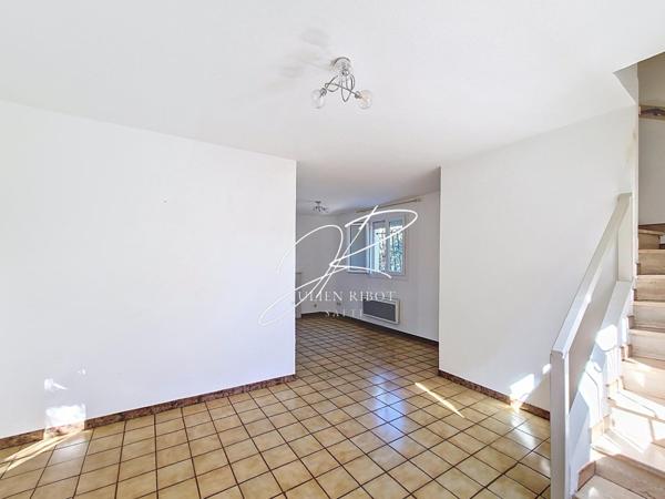 Maison T3 63 m² dépendance terrain 1315 m²