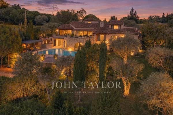 Superbe villa rénovée dans l’un des secteurs les plus recherchés de Mougins