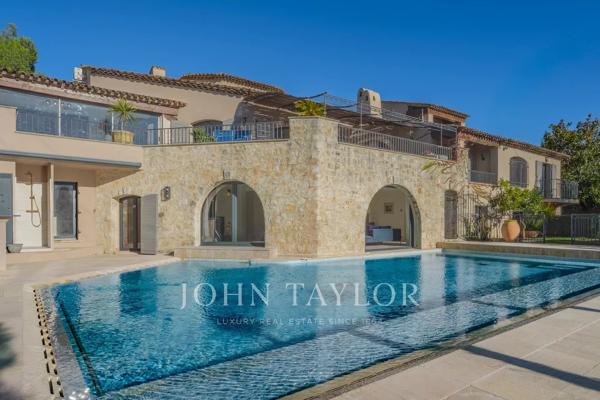 Superbe villa rénovée dans l’un des secteurs les plus recherchés de Mougins