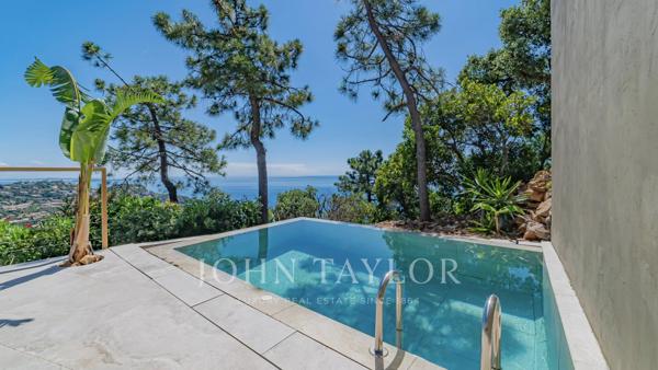 VILLA CONTEMPORAINE EN POSITION DOMINANTE – PANORAMA MER ET ESTÉREL