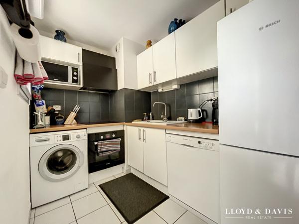 ROYAN CENTRE : appartement T4, 87 m² avec garages