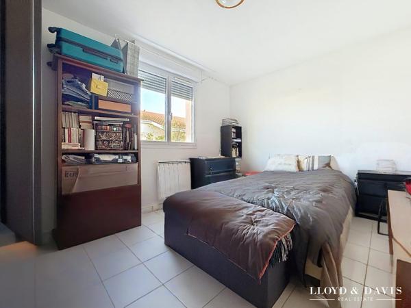 ROYAN CENTRE : appartement T4, 87 m² avec garages