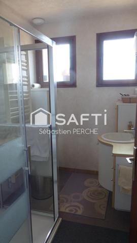 Maison 5 chambres sur sous-sol complet