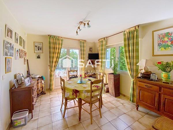 Pavillon 136 m², 5 chs, terrain de 1271 m², Flers