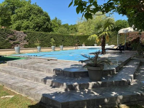 Maison à vendre |  Terrasson-Lavilledieu |  6 pièces | 137 m²