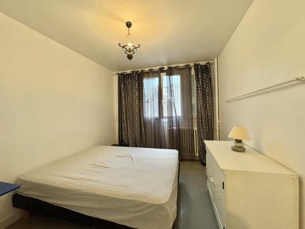 APPARTEMENT MEUBLE 530€/MOIS TOUTES CHARGES COMPRISES + STATIONNEMENT