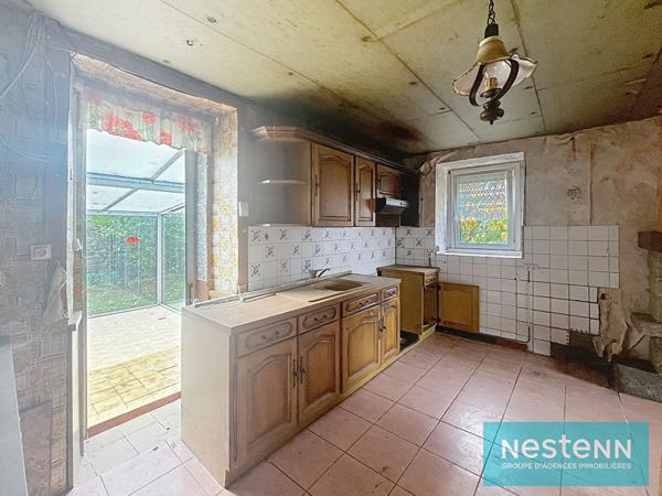 Maison à vendre à Plaintel - 2 pièces avec grand terrain
