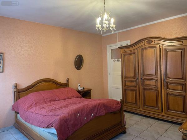 Local mixte (Pro/Hab) à vendre à Bailleul dans le Nord (59270), ref : F30411