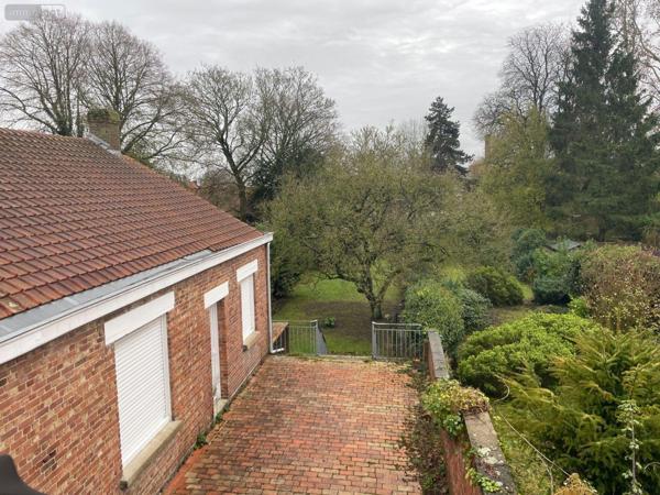 Local mixte (Pro/Hab) à vendre à Bailleul dans le Nord (59270), ref : F30411