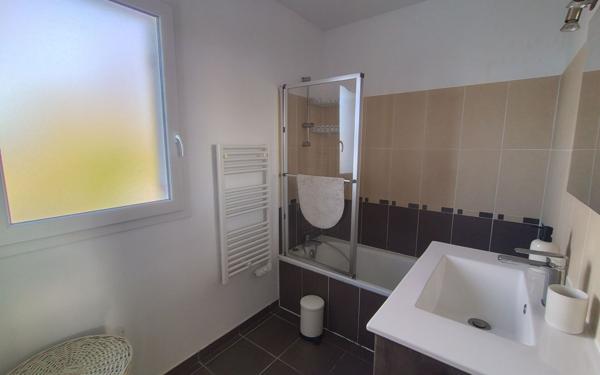 Appartement à vendre    4 pièces • 79,41 m2 Saint-Pée-sur-Nivelle