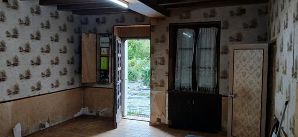 maison ancienne  2 chambres sur 3000 m2