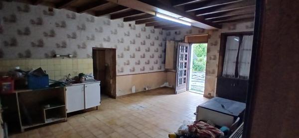 maison ancienne  2 chambres sur 3000 m2