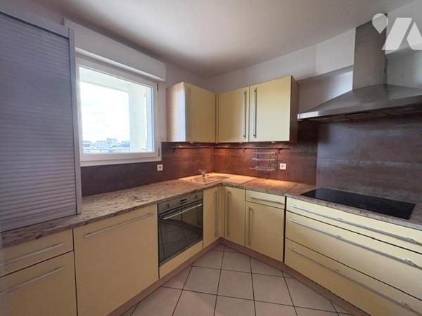 ROUEN - Quartier St Sever (appartement en duplex - 113 m² - 4 chbres)