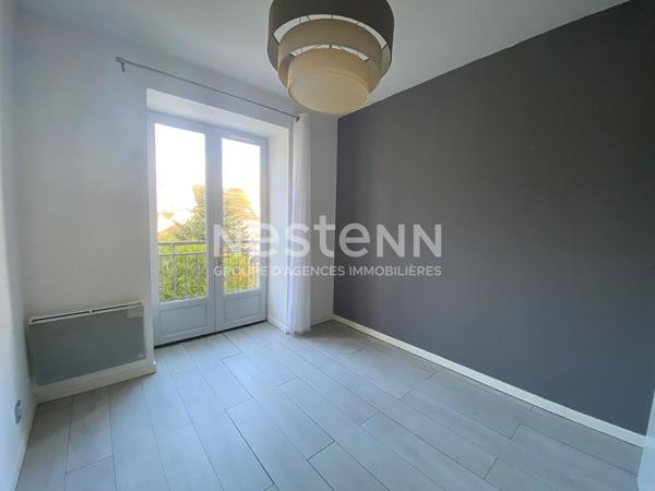 Charmante maison de ville en plein coeur de la commune ! A visiter !