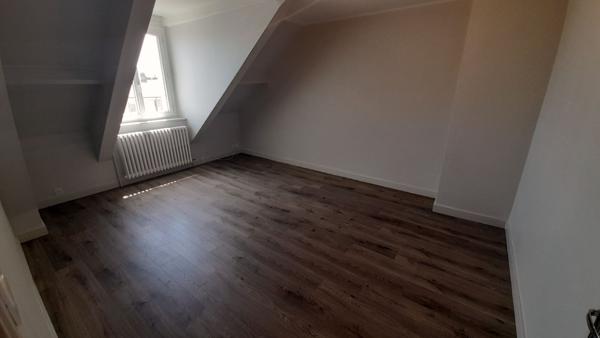 Location Appartement52,44 m² - 2 Pièces - RODEZ (12000)