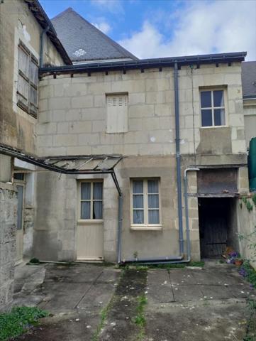 Maison à restaurer à vendre à Luché-Pringé dans la Sarthe (72800), ref : 1219