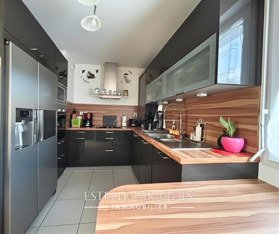 Appartement T5 lumineux avec terrasse - Carquefou