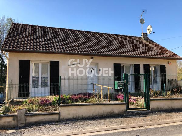 Charmante maison de plain pied à vendre à PÉRONNE (80200).