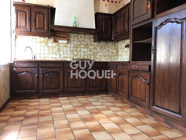 Charmante maison de plain pied à vendre à PÉRONNE (80200).