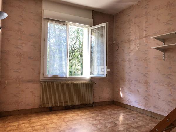 Charmante maison de plain pied à vendre à PÉRONNE (80200).