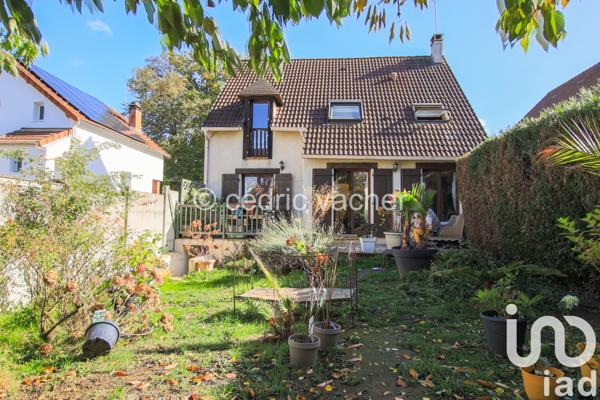 Maison à vendre 5 pièces 136 m² Sainte-Geneviève-des-Bois